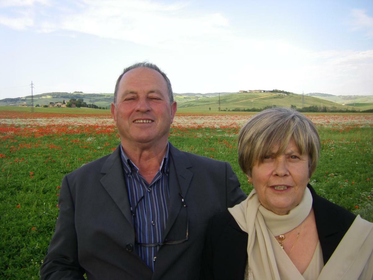 הוילה מונטיקיילו Agriturismo Campo Alla Piana מראה חיצוני תמונה